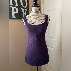 Lululemon Scoop Neck Tank Top - Beautiful Eggplant Color - Great Condition 🤩
